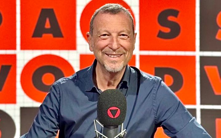 Amadeus parla delle critiche ricevute per gli ascolti di Chissà chi è: “Se dicessi che non ci ho sofferto per niente sarei bugiardo” preview
