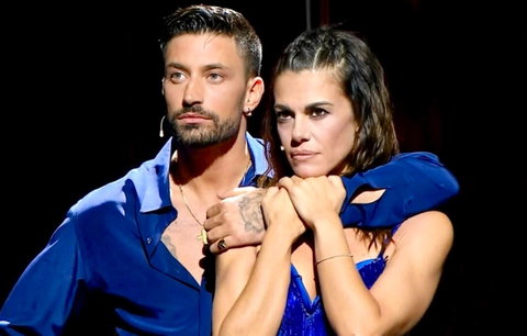 Ballando con le Stelle, la dolorosa confessione di Giovanni Pernice: “Avevo pensato di farla finita” preview