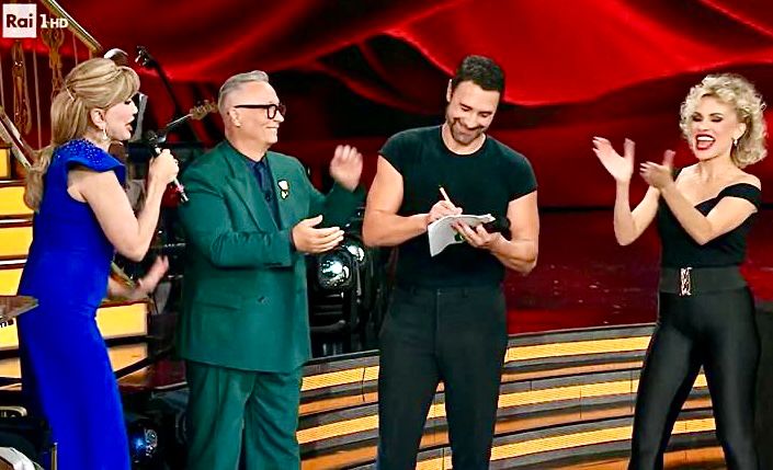 Ballando con le Stelle 19, quarta puntata: eliminati i Cugini di Campagna, Sonia Bruganelli perde il ballottaggio ma resta in gara perché… preview