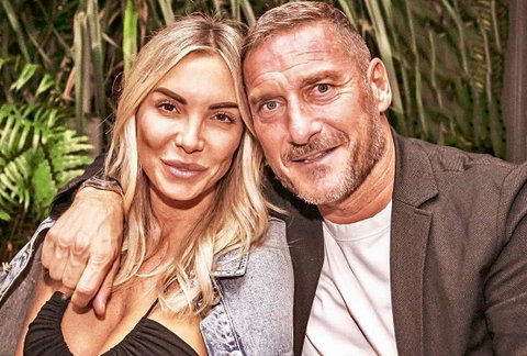 Francesco Totti e Noemi Bocchi si sposano: ecco dove e quando avverranno le nozze preview