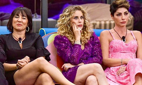 Grande Fratello, Pamela Petrarolo dopo le rivelazioni di Eleonora Cecere: “Non casco nelle sue provocazioni perché…” preview