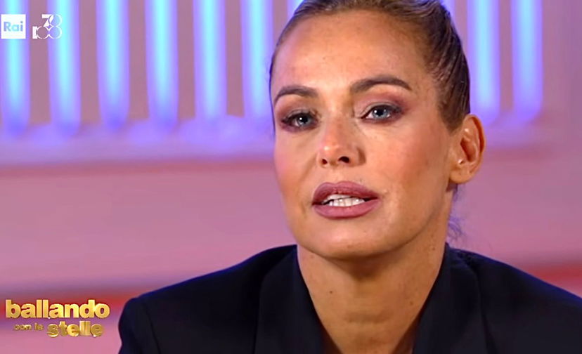 Ballando con le Stelle 19, la reazione di Sonia Bruganelli dopo le stoccate di Selvaggia Lucarelli, Marco Salvati e Gabriele Parpiglia preview