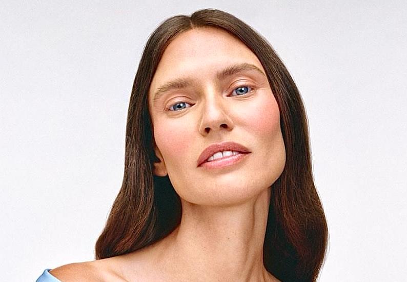 Bianca Balti si mostra con i capelli rasati dopo la chemioterapia: il video virale sui social preview