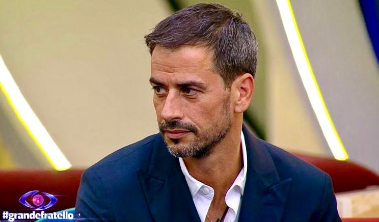 Grande Fratello, Iago Garcia torna sui social dopo l’eliminazione: la sua reazione a caldo preview