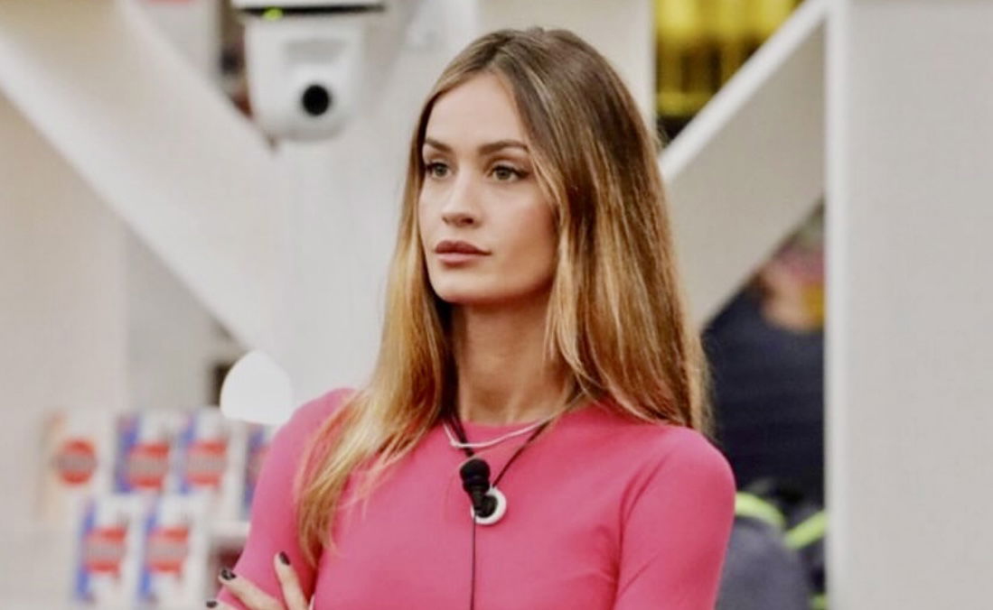 Grande Fratello, dopo i recenti avvenimenti lo staff di Helena Prestes interviene e pubblica un comunicato article-post