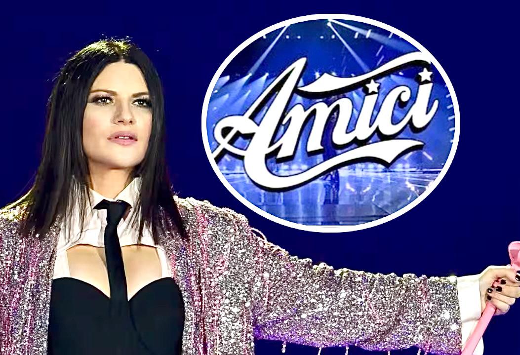 Amici, amato ex alunno nel corpo di ballo del tour di Laura Pausini: l’annuncio social