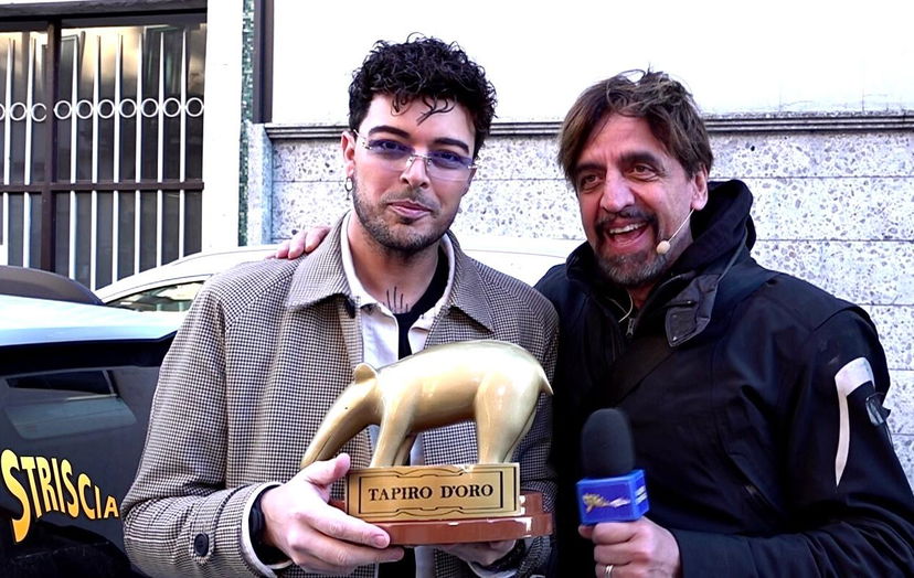 Striscia la Notizia, Stash dei The Kolors riceve il Tapiro d’Oro dopo il furto: “Il karma gira!” preview