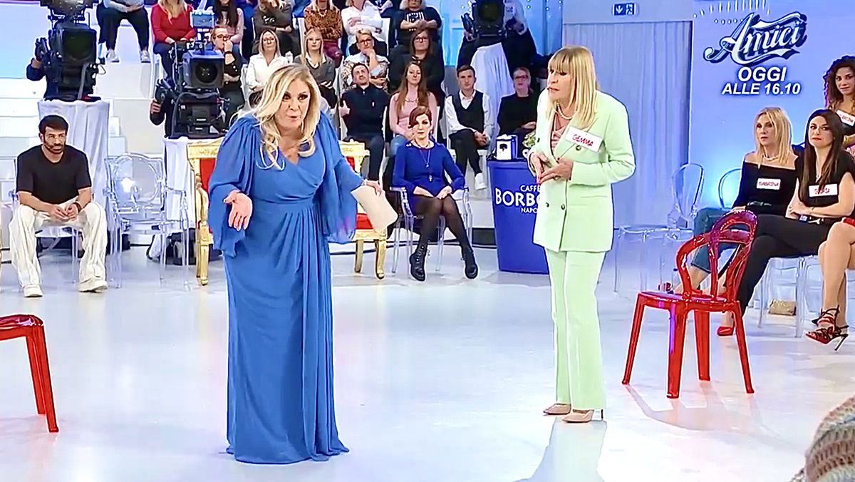 Uomini e Donne: l’opinione di Chia sulla puntata del 22/11/24 article-post