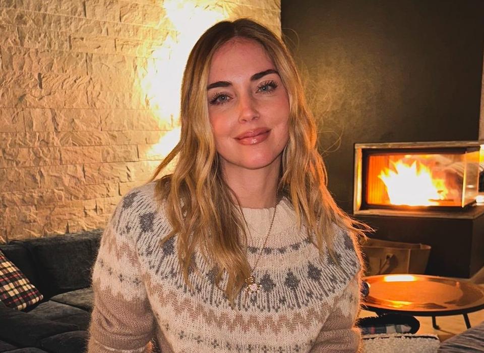 Chiara Ferragni condivide sui social un video riepilogo del suo ultimo anno ma viene sommersa dalle critiche article-post
