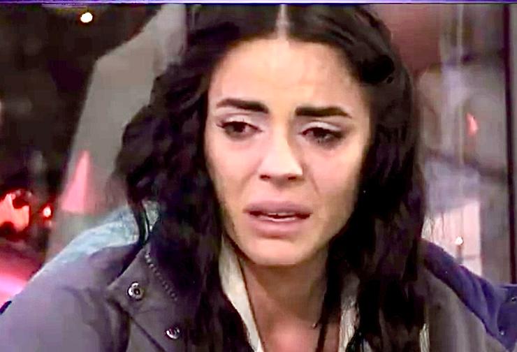 Grande Fratello, sfogo choc di Shaila Gatta nella notte: “Uomini di 60 anni mi volevano portare a letto e mi obbligavano” article-post