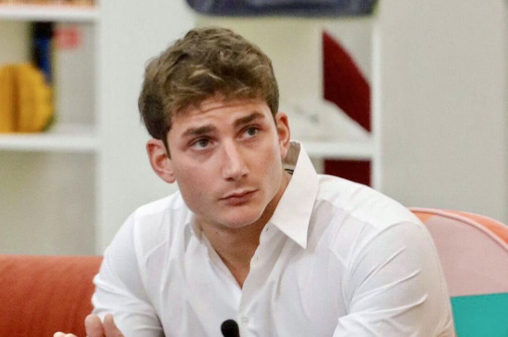 Grande Fratello, Mariavittoria confida ad Alfonso un delicato segreto di Tommaso: “Mi sento obbligata a stare con lui” article-post