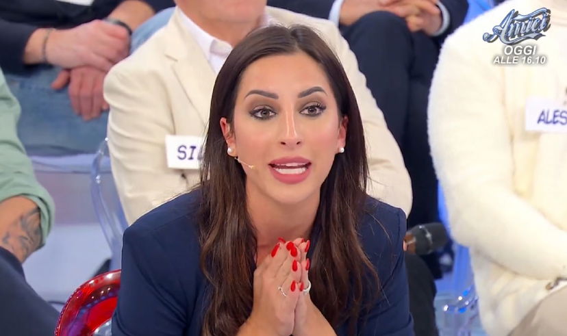 Uomini e Donne: l’opinione di Isa sulla puntata del 19/12/24 preview