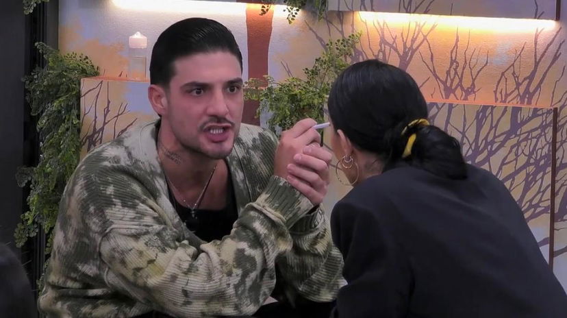 Grande Fratello, Lorenzo lascia Shaila: “È stato bello ma finisce qua” preview