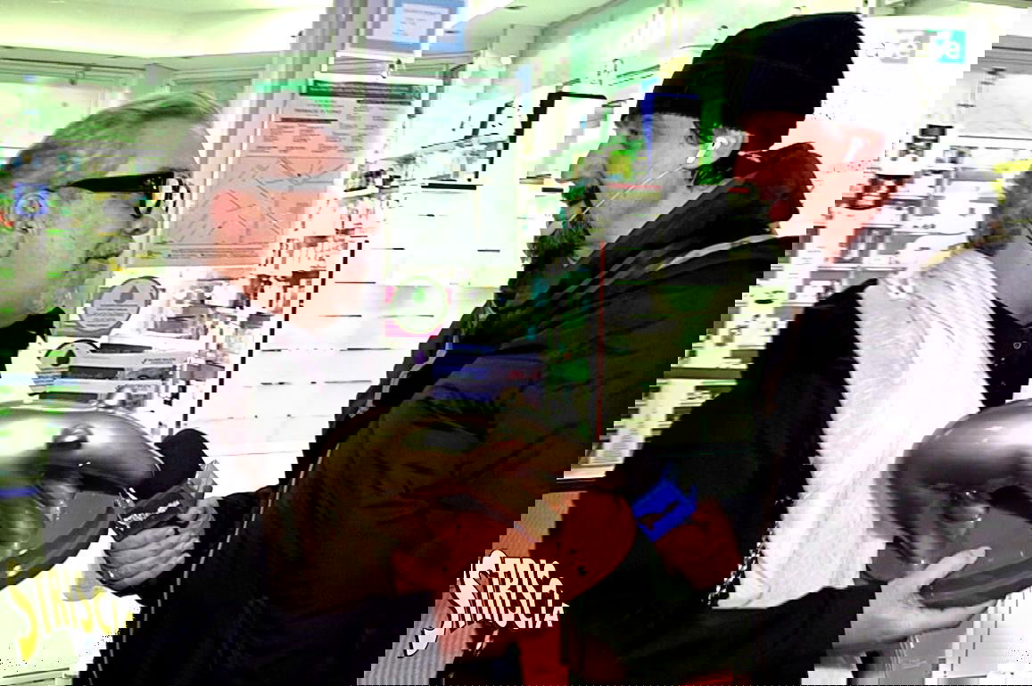 Guillermo Mariotto intercettato da Valerio Staffelli svela a chi era rivolto il discusso insulto che ha pronunciato a Ballando con le Stelle 19 article-post