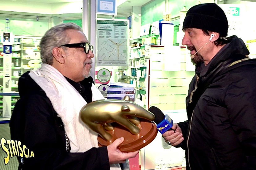 Guillermo Mariotto intercettato da Valerio Staffelli svela a chi era rivolto il discusso insulto che ha pronunciato a Ballando con le Stelle 19 preview