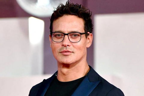 Gabriel Garko fa il nome dell’unica ex fidanzata con cui ha vissuto una vera storia d’amore. Poi fa riferimento a Rosalinda Cannavò preview