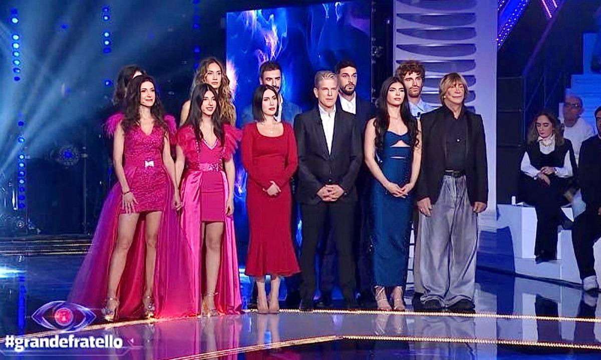 Grande Fratello, ventiquattresima puntata: sei concorrenti eliminati rientrano in gioco, ecco chi sono e quanti ne resteranno article-post