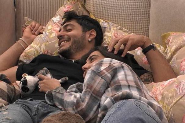 Grande Fratello, Javier e Zeudi confusi dalla nuova piega del loro rapporto: “E’ iniziato come uno scherzo, ma…” preview