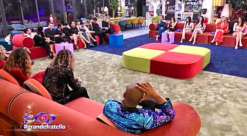 Verissimo, nota ex protagonista del Grande Fratello confessa: “A 9 anni sono stata vittima di molestie sessuali” article-post