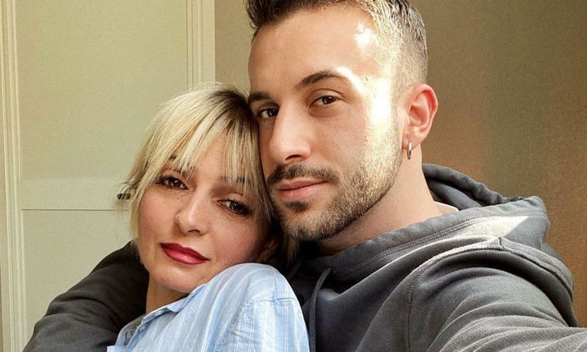 Andreas Muller mostra l’anello regalato a Veronica Peparini e rivela un dolce desiderio sulle nozze preview