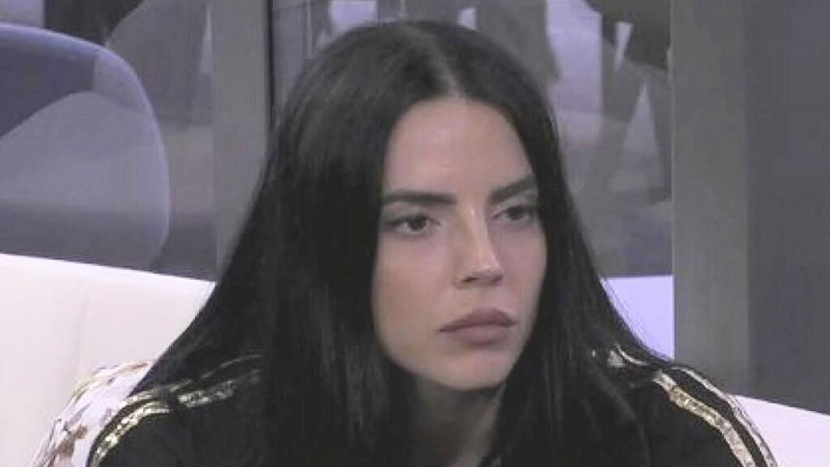 Grande Fratello, Shaila e la frase su Helena che ha fatto scattare la censura (Video) article-post