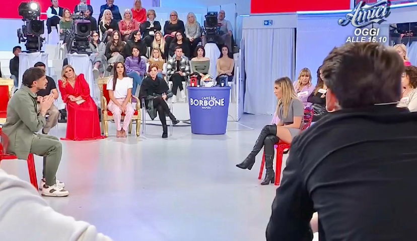 Uomini e Donne: l’opinione di Isa sulla puntata del 14/01/25 preview