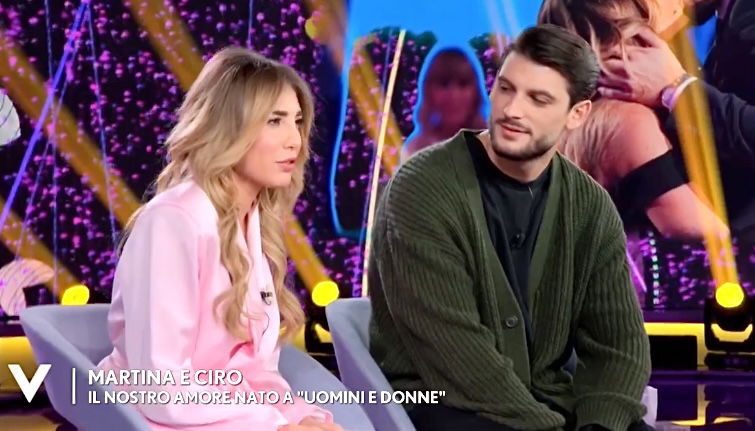 Verissimo, Martina De Ioannon svela: “Io e Ciro stiamo bene ma l’idea della convivenza mi spaventa” preview