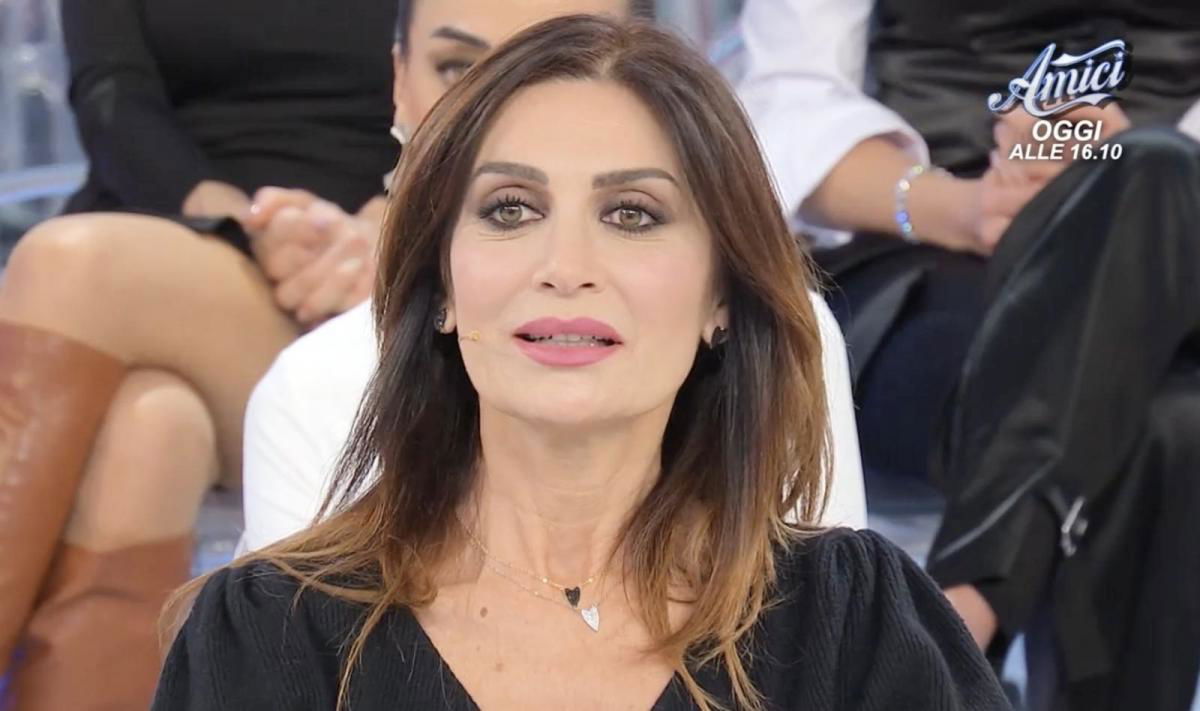 Barbara De Santi innamoratissima del cavaliere con cui ha lasciato Uomini e Donne: “Vita cambiata” article-post