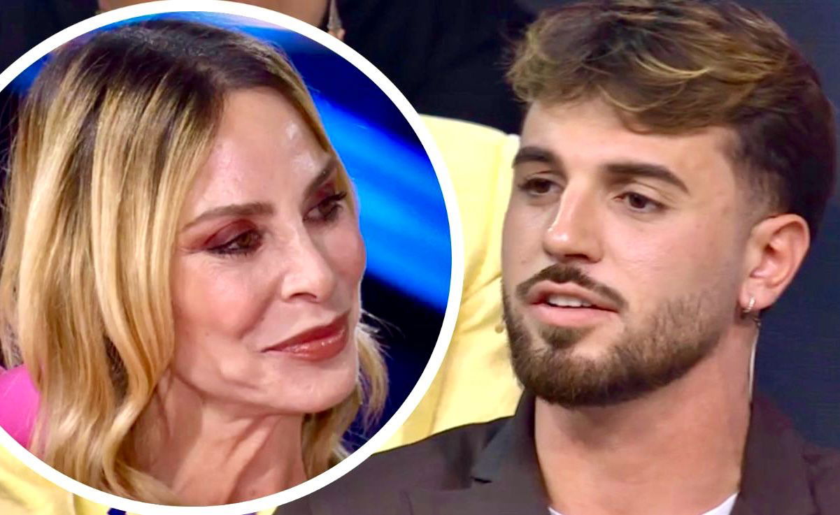 Grande Fratello, Alfonso D’Apice svela perché non si è alzato quando è entrata in studio Stefania Orlando: “Ferito nel profondo”