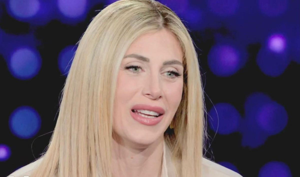Verissimo, Paola Caruso tra le lacrime: “Ho avuto paura di perdere mamma e mio figlio” article-post