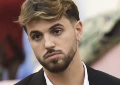 Grande Fratello, Alfonso D’Apice lancia una stoccata alle altre coppie nate nella Casa (e anche al suo amico Javier?) article-post