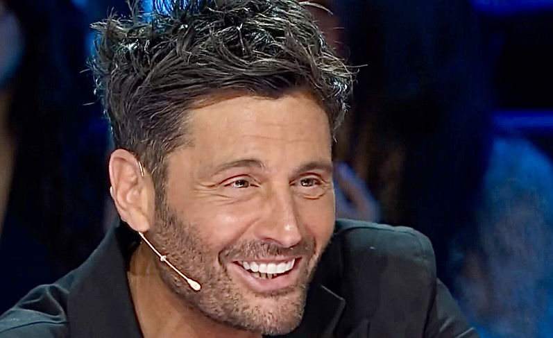 Temptation Island, Filippo Bisciglia racconta il dramma della sua infanzia: “Non camminavo, mio nonno mi ha salvato la vita” article-post