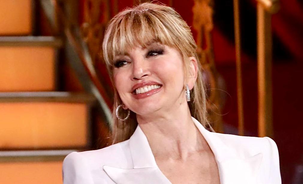 Milly Carlucci racconta alcuni retroscena su Ballando con le Stelle: “Sportivo chiuso in bagno per due ore e quella volta che arrivò l’ambulanza” article-post