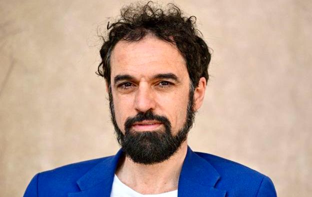 Isola 19, Dino Giarruso è l’ultimo concorrente che chiude il cast dei naufraghi preview