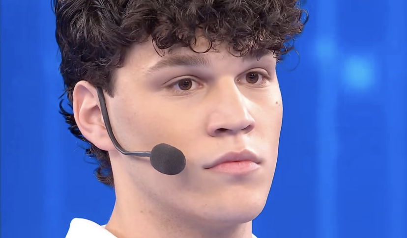 Luca Jurman si scaglia contro Amici 24 dopo l’eliminazione di Nicolò: “Un momento di televisione così bassa in Italia!” preview