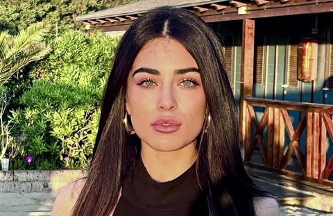 Temptation Island, “menomale che sta ri-ingrassando così la finisce”: la replica di Siria Pingo al (triste) commento social preview