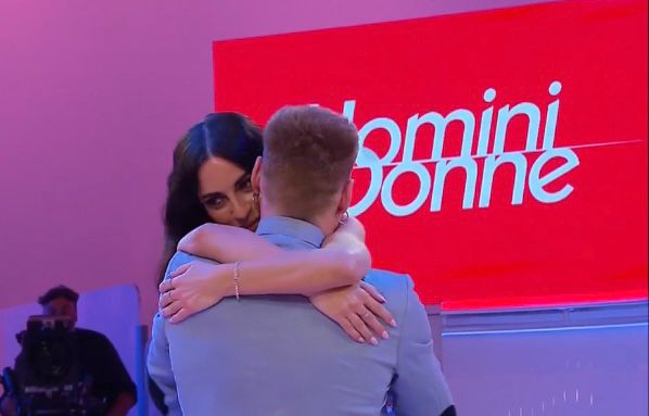 Uomini e Donne, ecco com’è andata a finire tra Morena e Francesco dopo essere usciti dal programma insieme preview