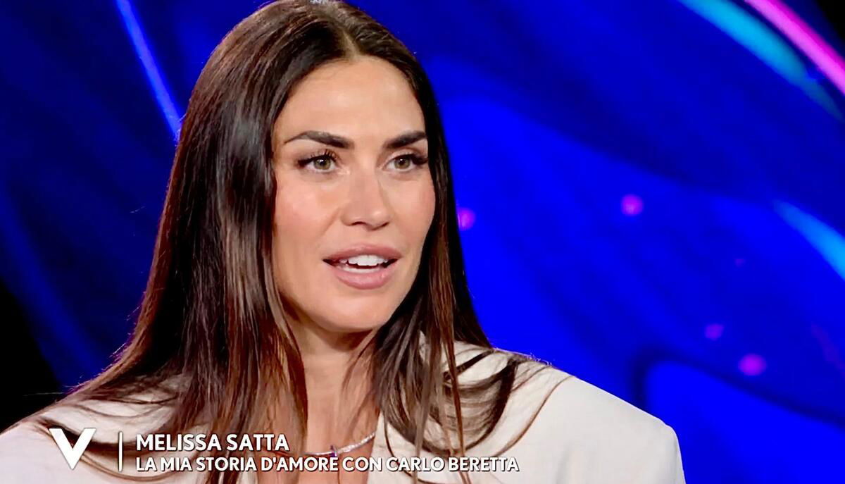 Verissimo, Melissa Satta svela com’è nata la storia con Carlo Beretta: “All’inizio ero spaventata, poi…” article-post