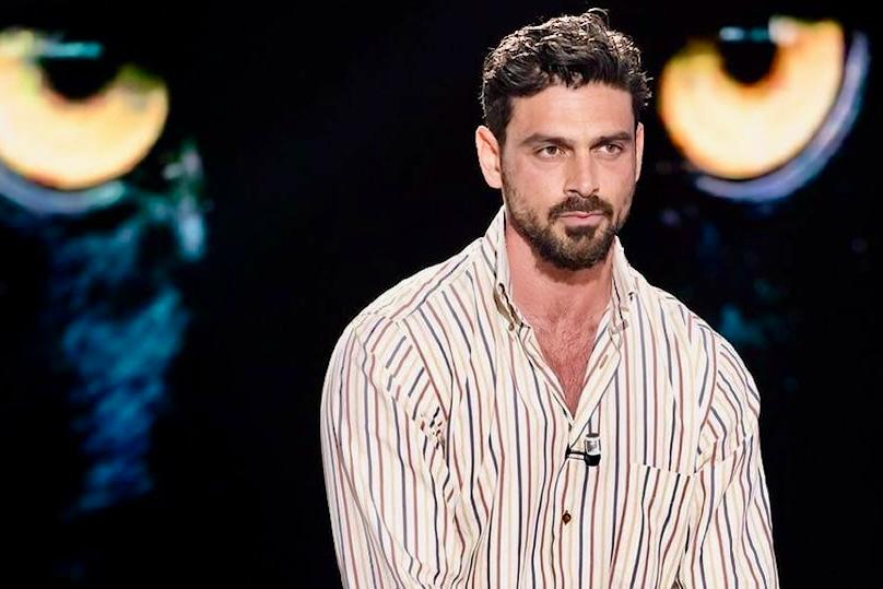Michele Morrone, dopo le polemiche di ieri un ex gieffino ed un ex volto di Ballando con le Stelle lo pungono: gli interventi sui social e in tv article-post