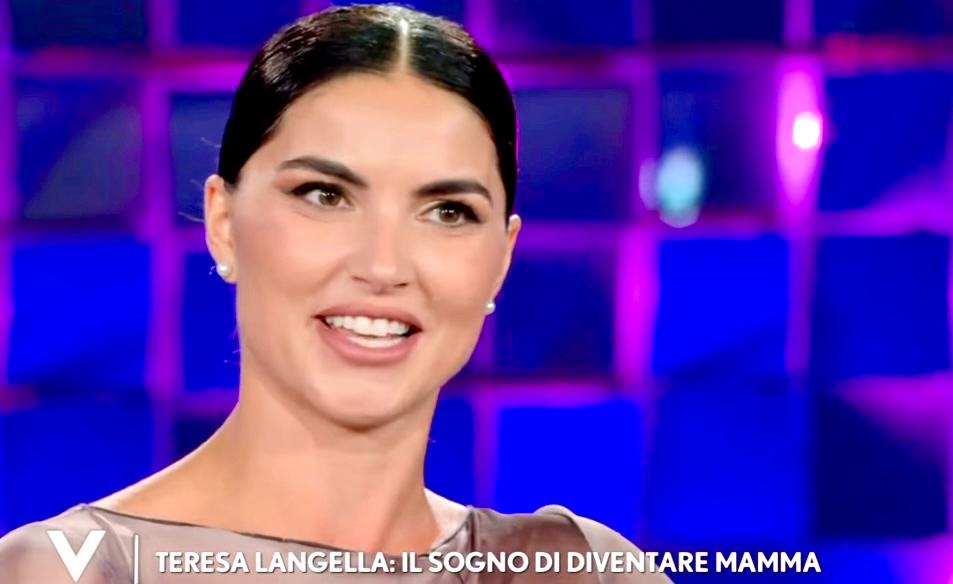 Verissimo, Teresa Langella parla del suo sogno di diventare mamma: “Ci sono cose che non sei tu a scegliere” article-post