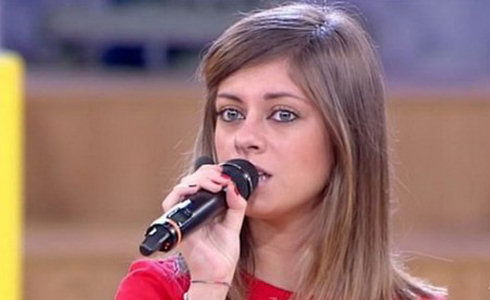 Amici, Antonella Lafortezza si sfoga sui social: “Dopo anni di sacrifici, ho mollato il canto!” article-post