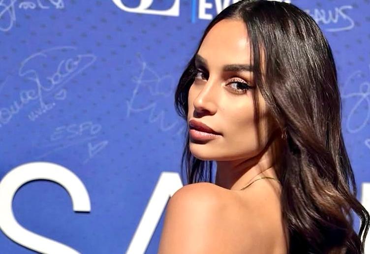 Francesca Tocca paparazzata mentre bacia il nuovo compagno: ecco chi è (Foto) article-post