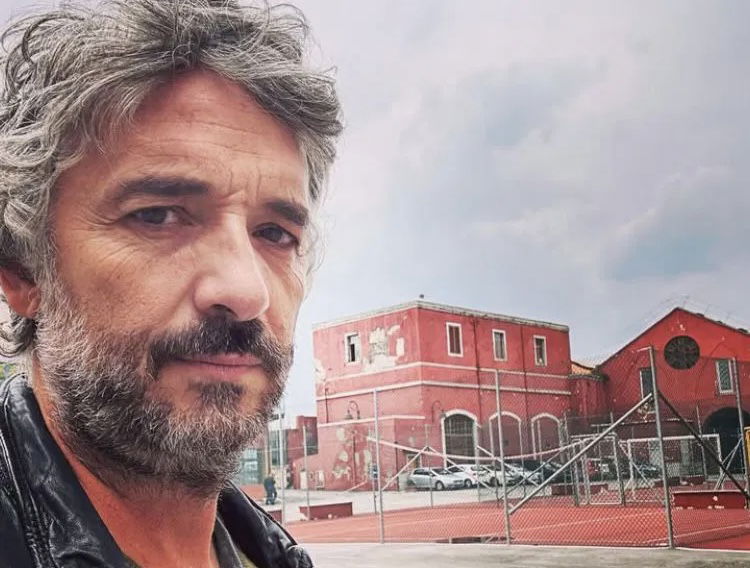 Mare Fuori, Vincenzo Ferrera è fidanzato con famoso personaggio tv? Ecco di chi si tratterebbe preview