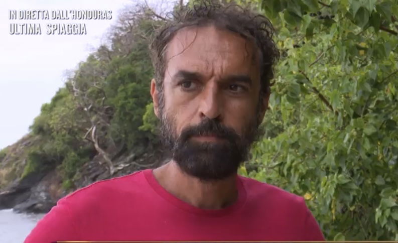 Isola 19, quinta puntata: eliminati Dino Giarrusso e Ahlam El Brinis (che restano sull’Ultima Spiaggia). I nominati sono… article-post