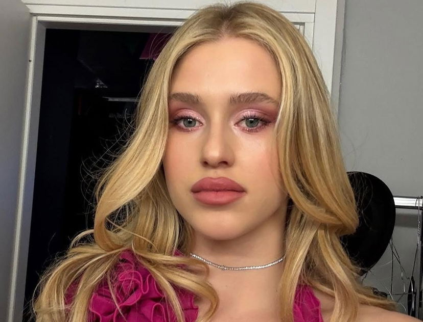 Amici, Isobel Kinnear torna in Australia dopo un anno e fa una sorpresa a sua mamma: l’inaspettata reazione preview