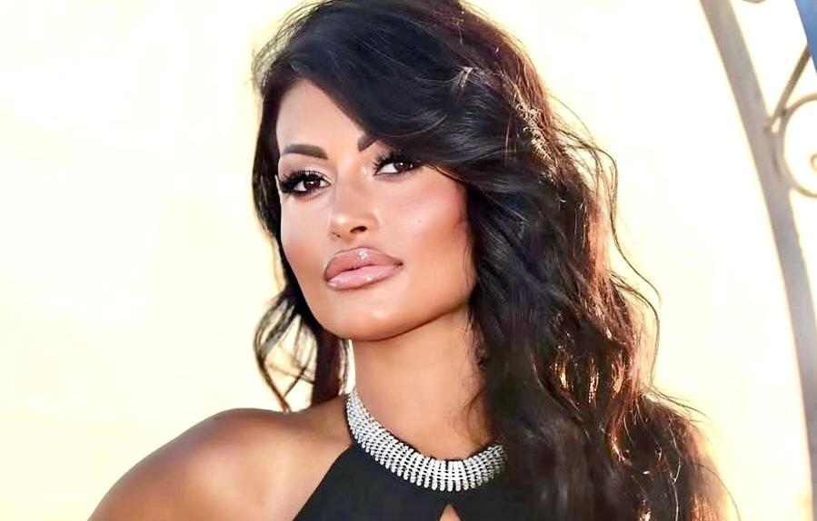 Temptation Island, Alessia Pascarella si è sottoposta all’intervento di riduzione del seno: “Lo preferisco piccolo!” article-post