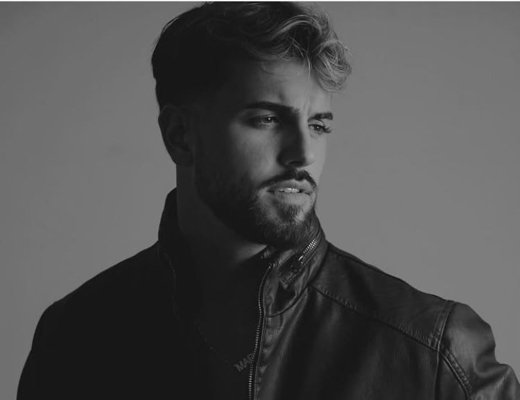 Grande Fratello, Alfonso D’Apice punge gli ex coinquilini della Casa e svela a quale programma tv vorrebbe partecipare preview