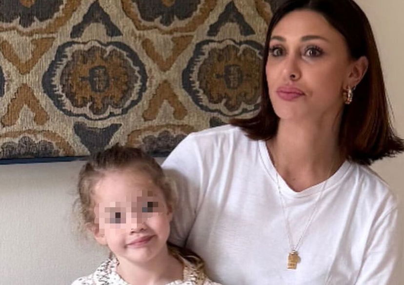 Belen Rodriguez registra il nome della figlia Luna Marì come marchio commerciale preview