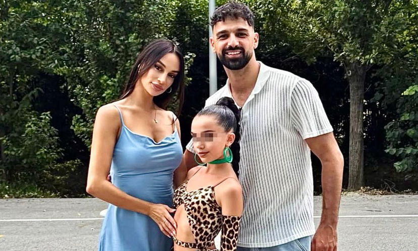 Francesca Tocca pubblica una foto con Raimondo Todaro e la loro piccola Jasmine: la reazione di Alessandra Celentano preview