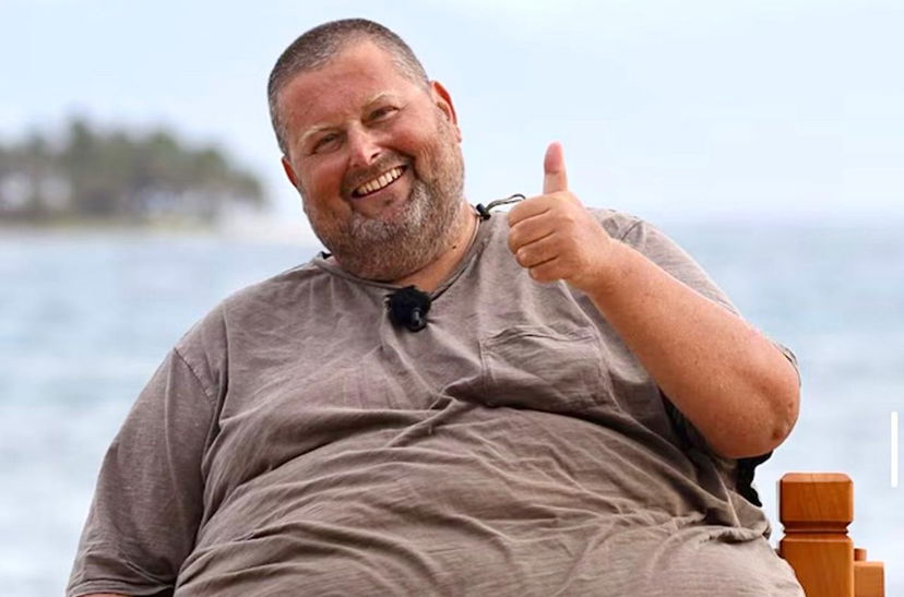 Isola 19, Mario Adinolfi smentisce di essere stato un naufrago privilegiato e svela un retroscena mai andato in onda preview